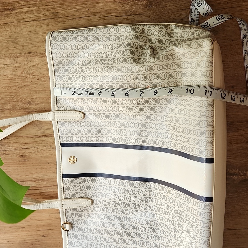 Tory Burch Gemini Link Tote - Picture 5 of 16